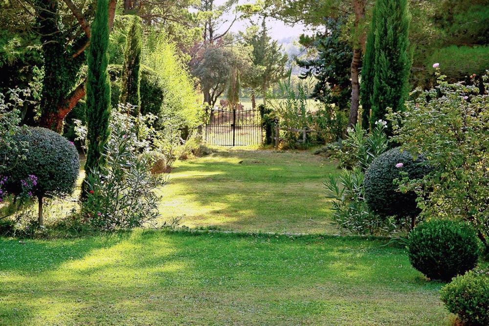 Le Domaine De Saint Veran Orgon Ngoại thất bức ảnh