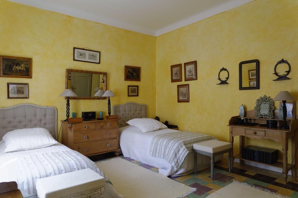 Le Domaine De Saint Veran Orgon Ngoại thất bức ảnh